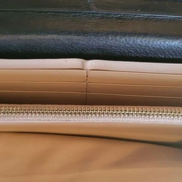 used PRADA Bi-fold leather wallet - Picture 6 of 11